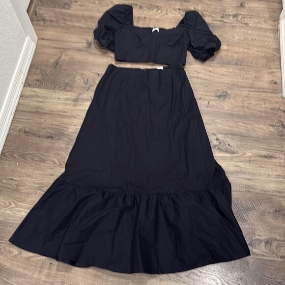 Reformation Sunnie Two Piece (Black) size 8 - Picture 6 of 7